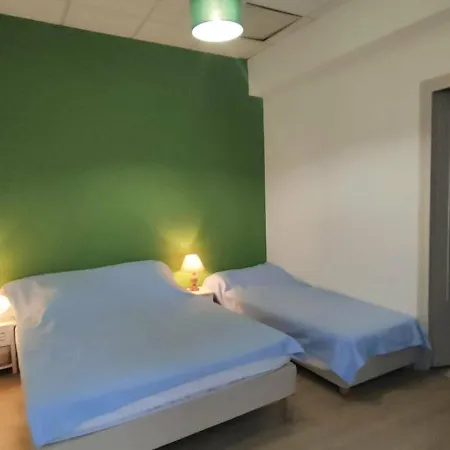 2 Pieces Centre Cauterets, 5 Pers, Balcon - Fr-1-234-122 *