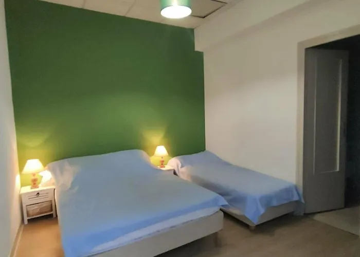 2 Pièces, Centre Cauterets, Proche Thermes Et Télécabine - Fr-1-234-122 *